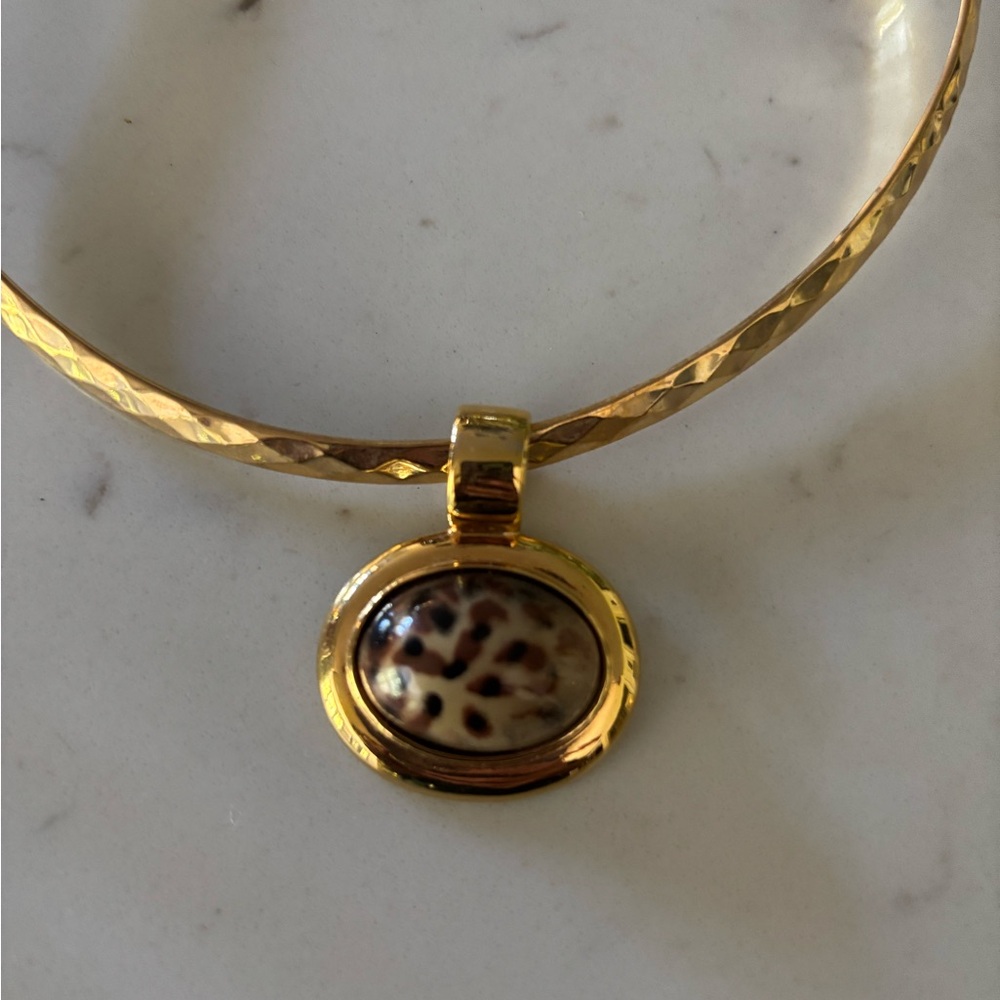 Gold Leopard Design Slide